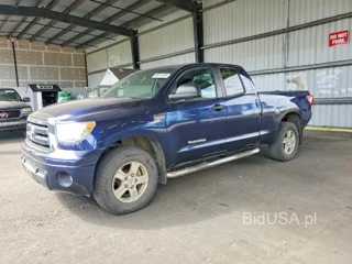 TOYOTA TUNDRA DOUBLE CAB SR5
