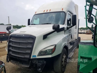 FREIGHTLINER CASCADIA 126