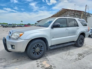 TOYOTA 4RUNNER SR5