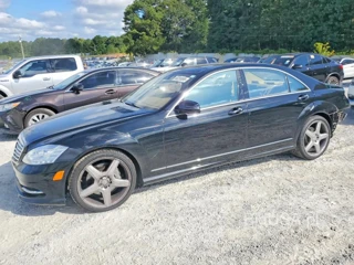 MERCEDES-BENZ S 550