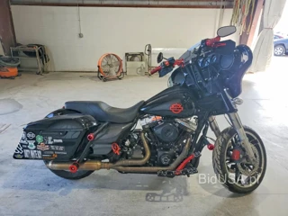HARLEY-DAVIDSON FLHXS STREET GLIDE SPECIAL