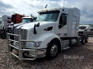 PETERBILT 579