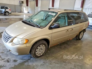 CHRYSLER TOWN & COUNTRY LX