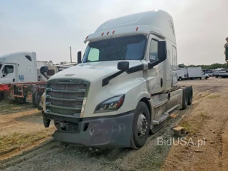 FREIGHTLINER CASCADIA 126