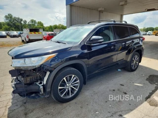 TOYOTA HIGHLANDER XLE
