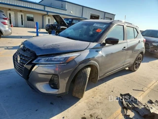NISSAN KICKS SR