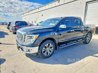 NISSAN TITAN S