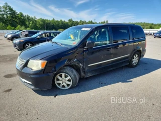 CHRYSLER TOWN & COUNTRY TOURING