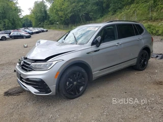 VOLKSWAGEN TIGUAN SE R-LINE BLACK