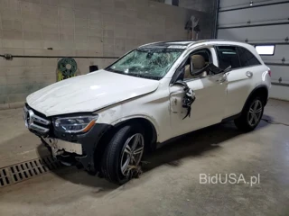 MERCEDES-BENZ GLC 300 4MATIC