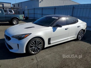 KIA STINGER PREMIUM