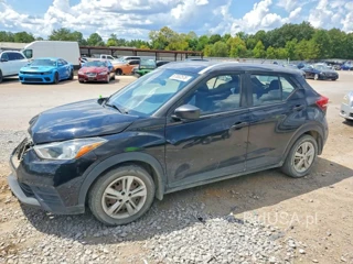 NISSAN KICKS S