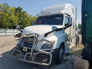 FREIGHTLINER CASCADIA 126
