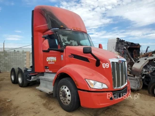 PETERBILT 579
