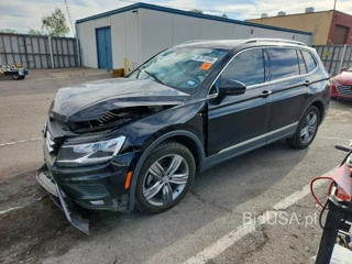 VOLKSWAGEN TIGUAN SE