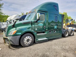 FREIGHTLINER CASCADIA 126