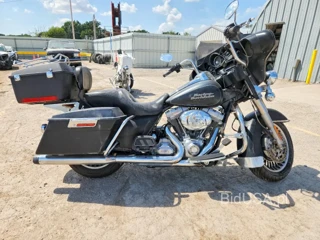 HARLEY-DAVIDSON FLHT