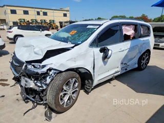 CHRYSLER PACIFICA PINNACLE