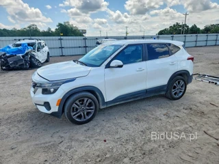 KIA SELTOS S