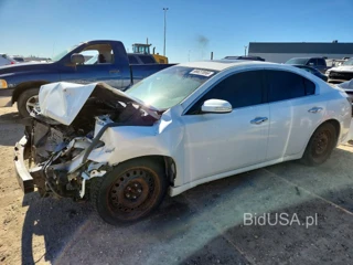 NISSAN MAXIMA S