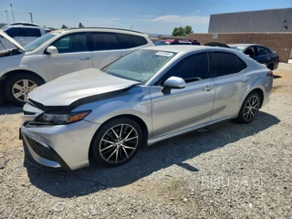 TOYOTA CAMRY SE
