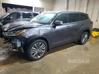 TOYOTA HIGHLANDER PLATINUM