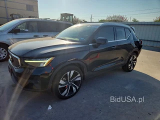 VOLVO XC40 PLUS