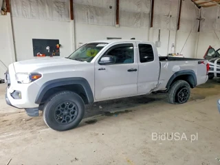 TOYOTA TACOMA SR V6