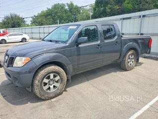 NISSAN FRONTIER S
