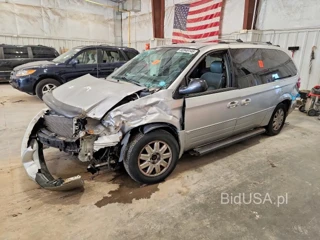 CHRYSLER TOWN & COUNTRY LIMITED