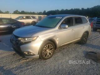 MITSUBISHI OUTLANDER SE