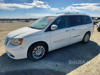 CHRYSLER TOWN & COUNTRY LIMITED
