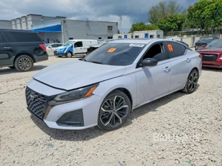 NISSAN ALTIMA SR