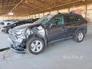 TOYOTA RAV4 HYBRID XLE