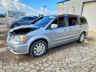 CHRYSLER TOWN & COUNTRY TOURING