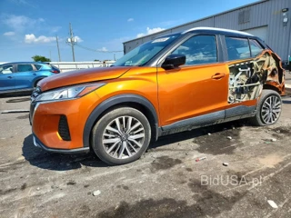 NISSAN KICKS SV