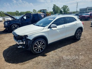 MERCEDES-BENZ GLA 250 4MATIC