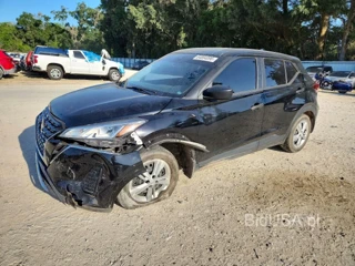 NISSAN KICKS S