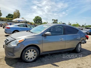 NISSAN VERSA SV