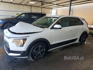 KIA NIRO LX