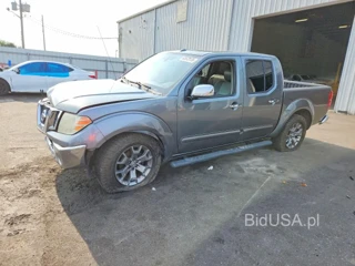 NISSAN FRONTIER SL