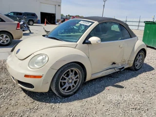 VOLKSWAGEN NEW BEETLE CONVERTIBLE S