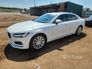 VOLVO S90 T6 MOMENTUM