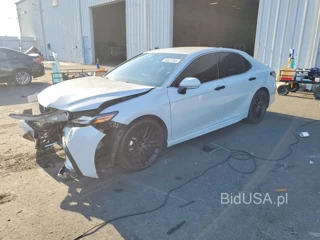 TOYOTA CAMRY XSE