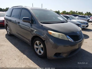 TOYOTA TOYOTA SIENNA LE V6