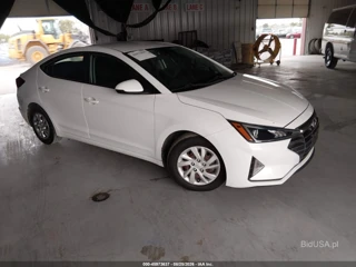 HYUNDAI HYUNDAI ELANTRA SE