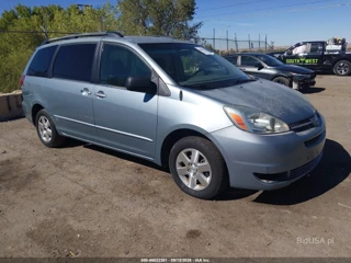 TOYOTA TOYOTA SIENNA LE