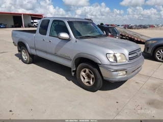 TOYOTA TOYOTA TUNDRA SR5 V8