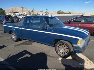 TOYOTA TOYOTA PICKUP 1/2 TON EX LONG WHLBS SR5