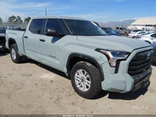 TOYOTA TOYOTA TUNDRA SR5